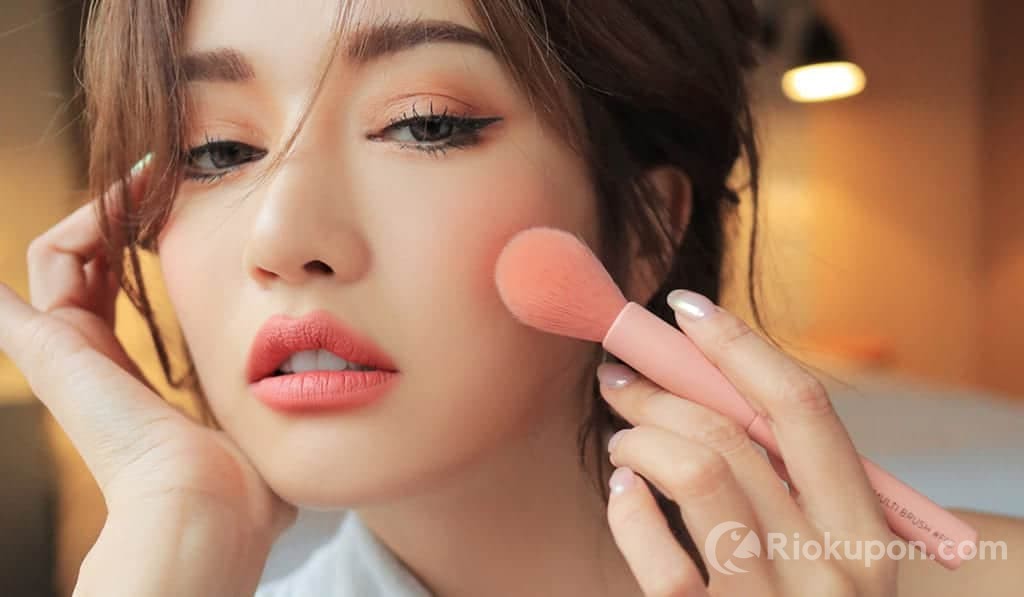 Lợi ích kem nền trang điểm