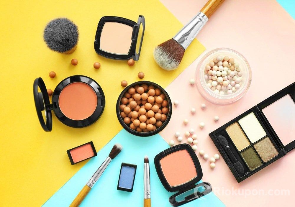 Top 7 thương hiệu mỹ phẩm nội địa Trung “ngon - bổ - rẻ” cho học sinh, sinh viên