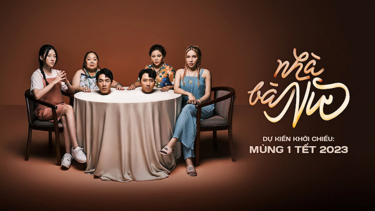 Poster phim Nhà Bà Nữ chụp cảnh gia đình