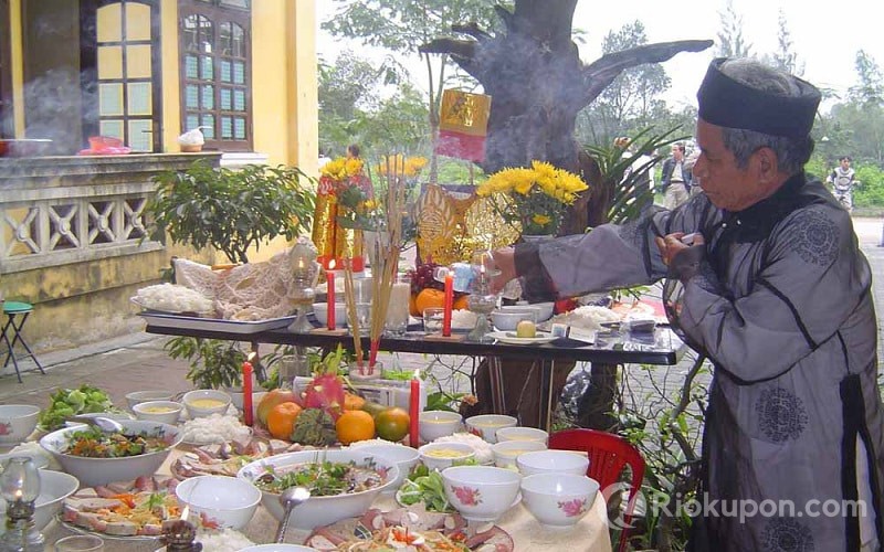 Mâm cỗ cúng Tất niên ngày 30 Tết