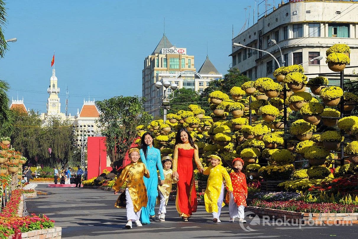 Mùng 9 Tết 2023 tốt hay xấu, xuất hành ngày mùng 9 Tết đi hướng nào để gặp may mắn