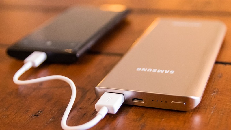 Đánh giá ưu điểm sạc dự phòng Samsung