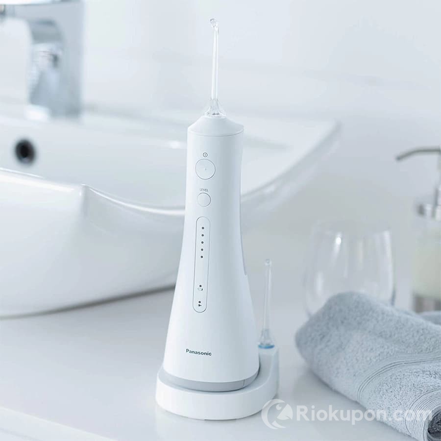 Máy tăm nước Panasonic EW1511 với công nghệ siêu âm và 5 mức áp lực