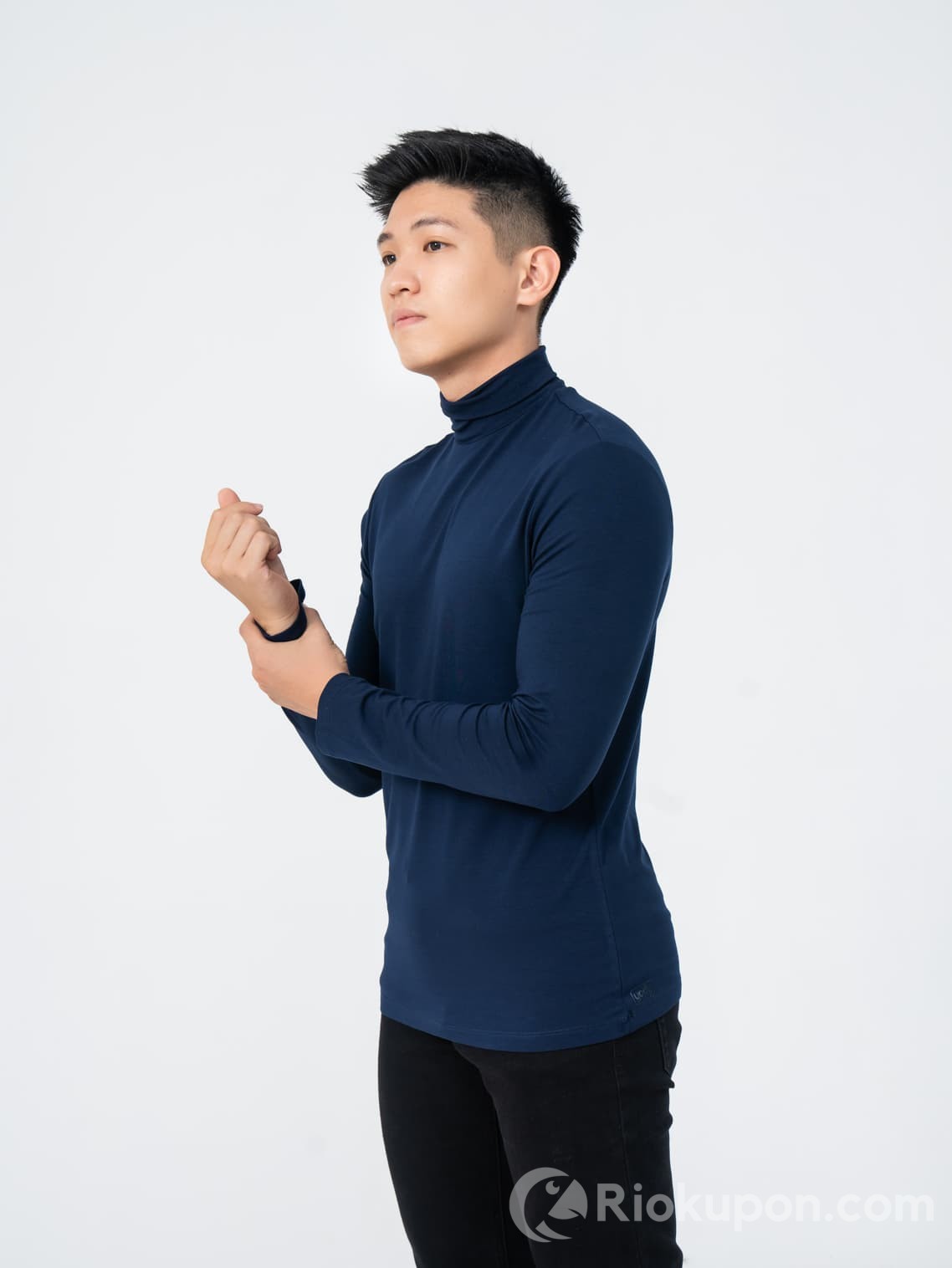 Top 7 thương hiệu áo thun giữ nhiệt đáng nam mua nhất hiện nay