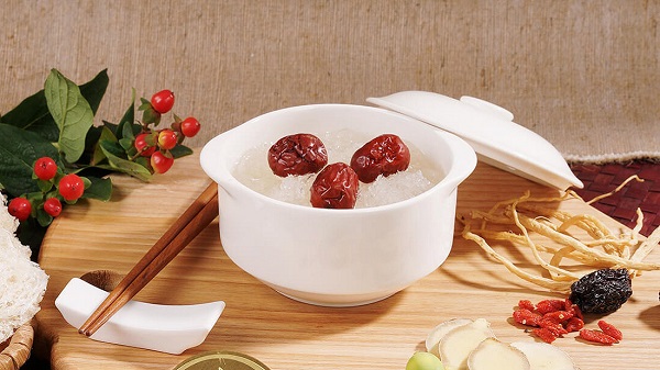 Chưng yến cách thủy với cốc chưng yến Lucky