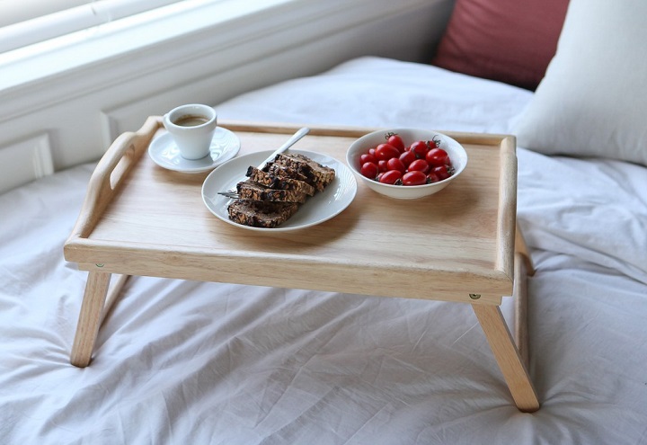 Bàn ăn mini tiện dụng tiết kiệm diện tích trong căn hộ