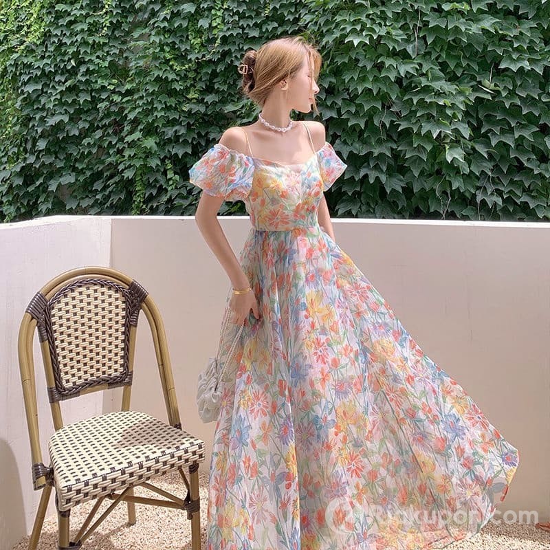 Chân váy dài Floral Wave vải ren hoa trắng