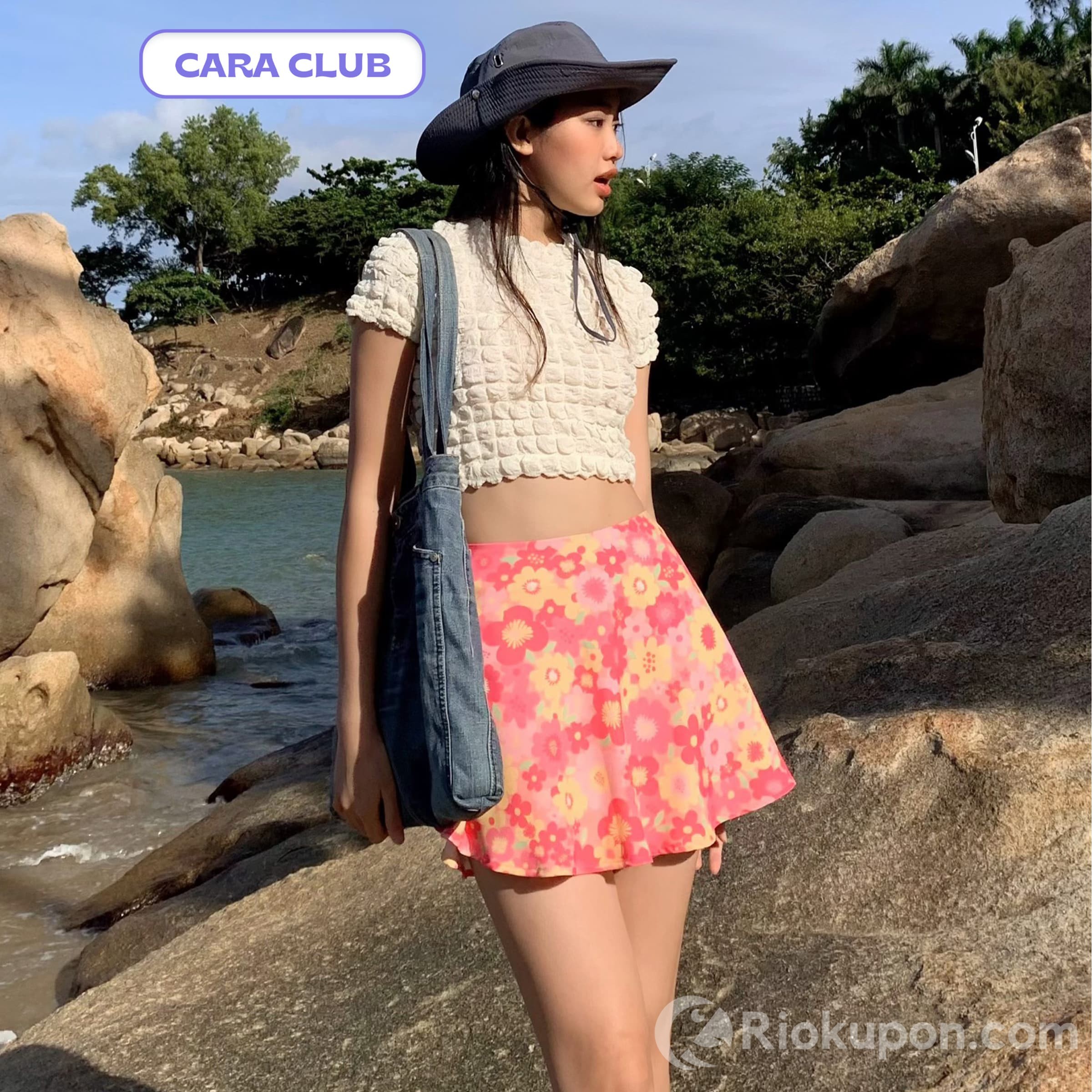 Đầm Maxi đi biển cổ yếm chất liệu voan 2 lớp