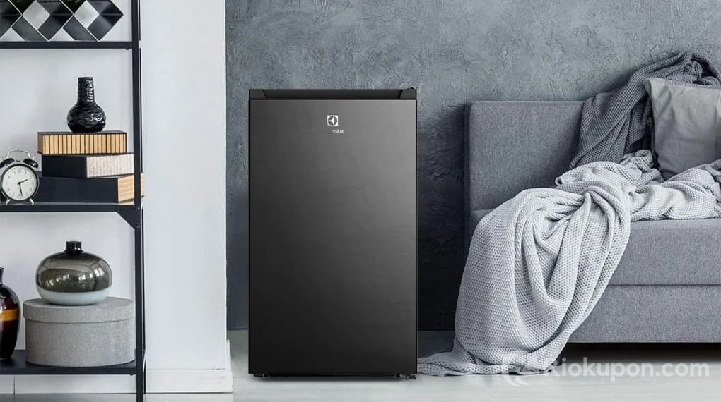 Tủ lạnh Electrolux 94L EUM0930BD