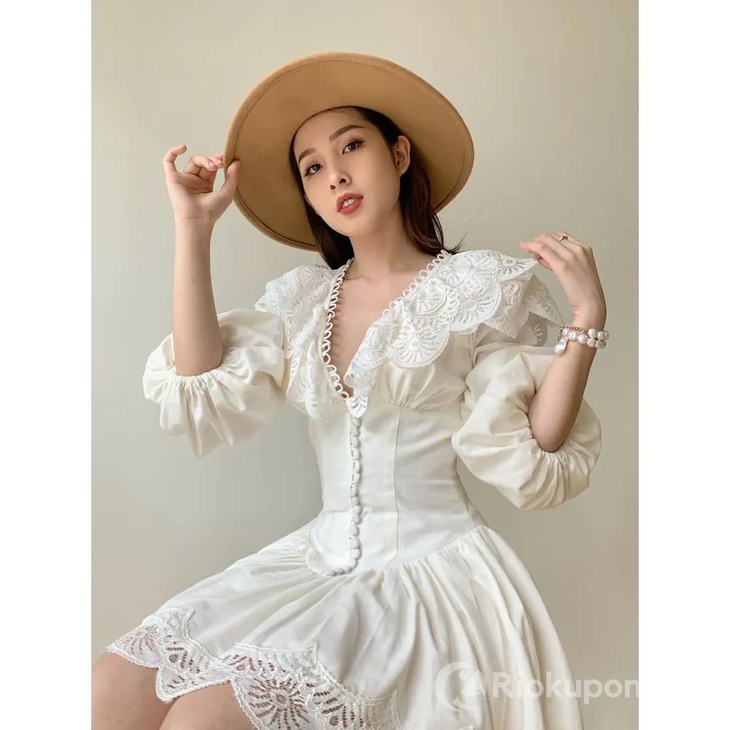 Đầm trắng phối ren ngắn Dear Jose Lazada Sale 5-5