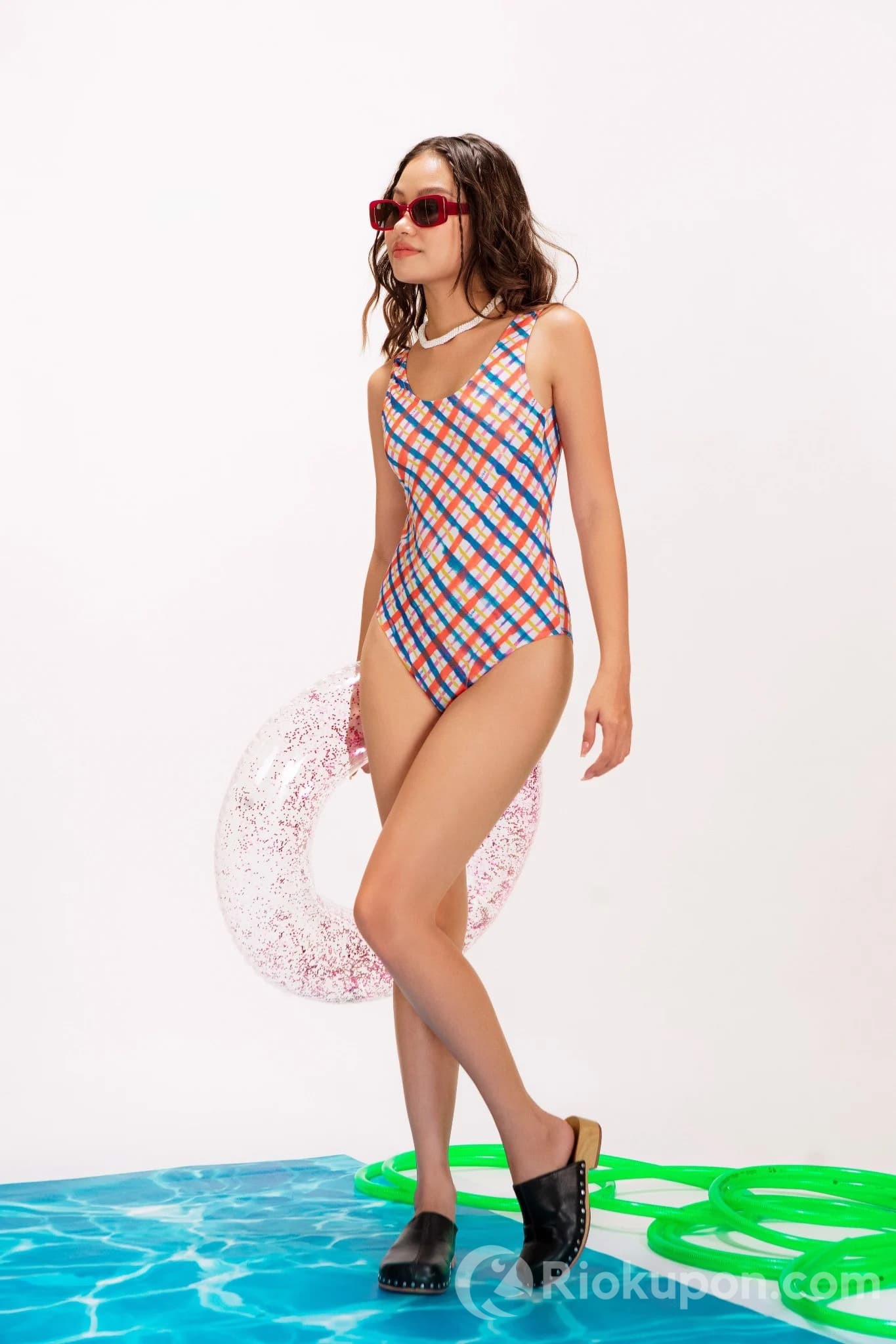 Đồ bơi một mảnh hoạ tiết caro nhiều màu - bikini hè 2023