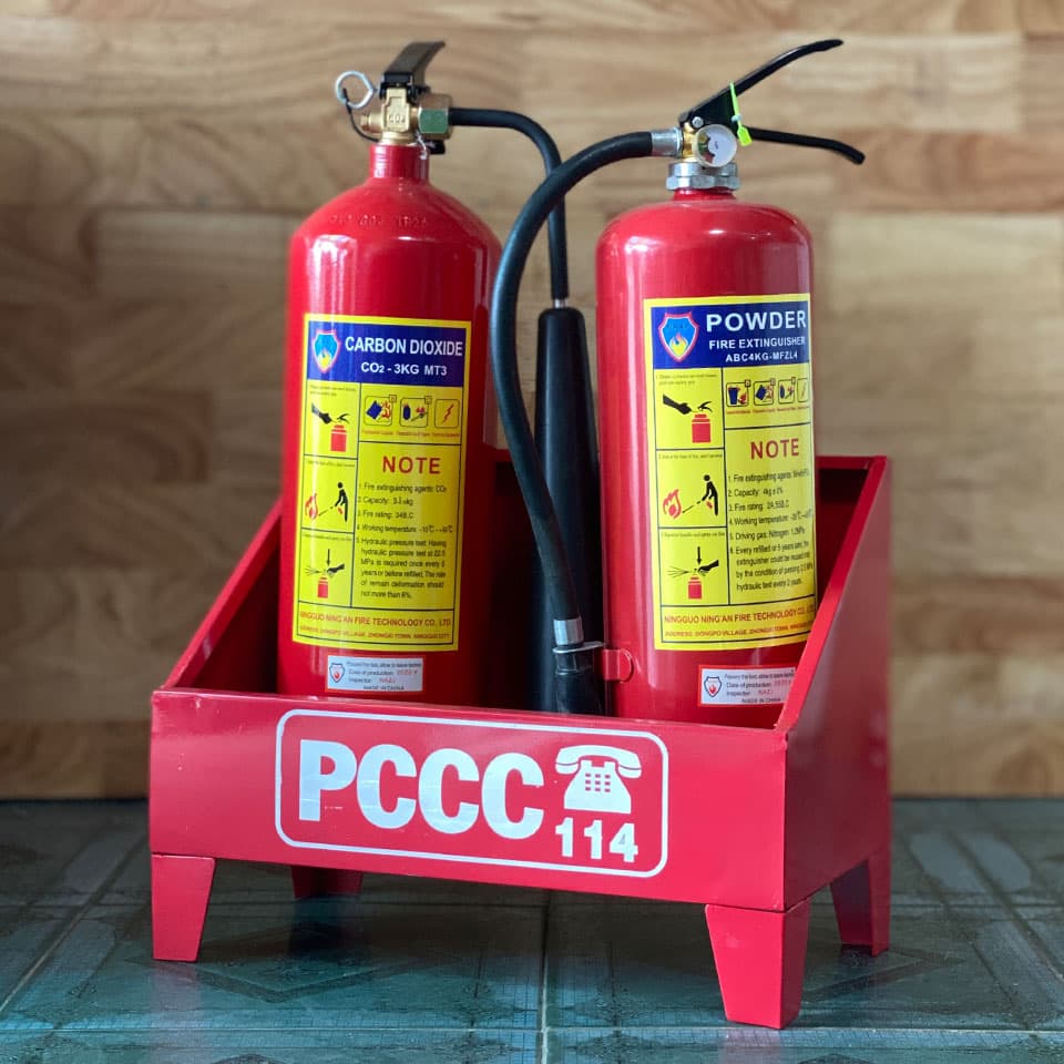 Bình chữa cháy mini Flame Flighter thực tế