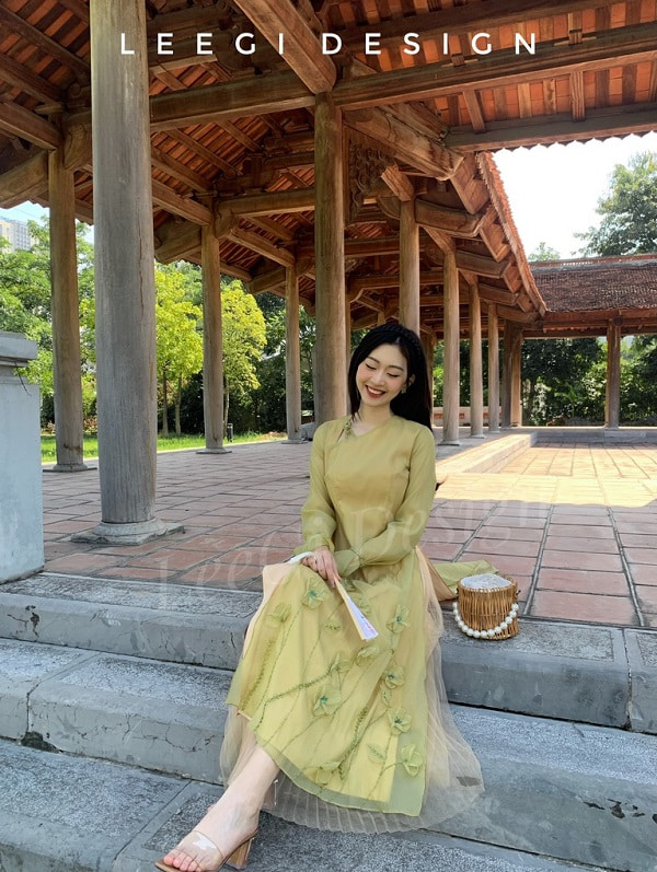 Áo dài cách tân cúc tàu LeeGi tinh tế