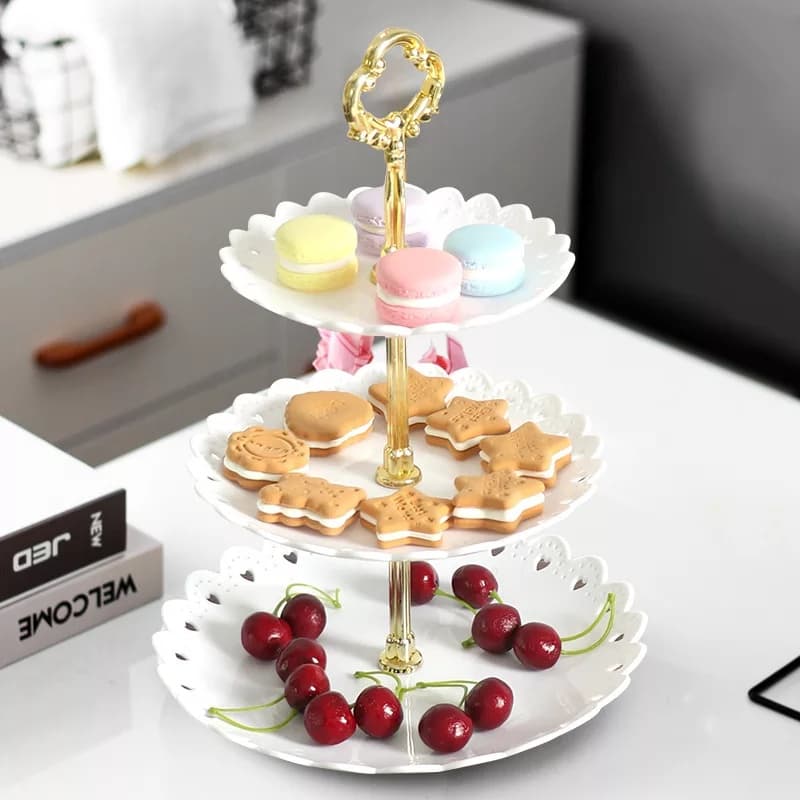Khay đựng bánh kẹo Tết 3 tầng sang trọng nhiều màu sắc