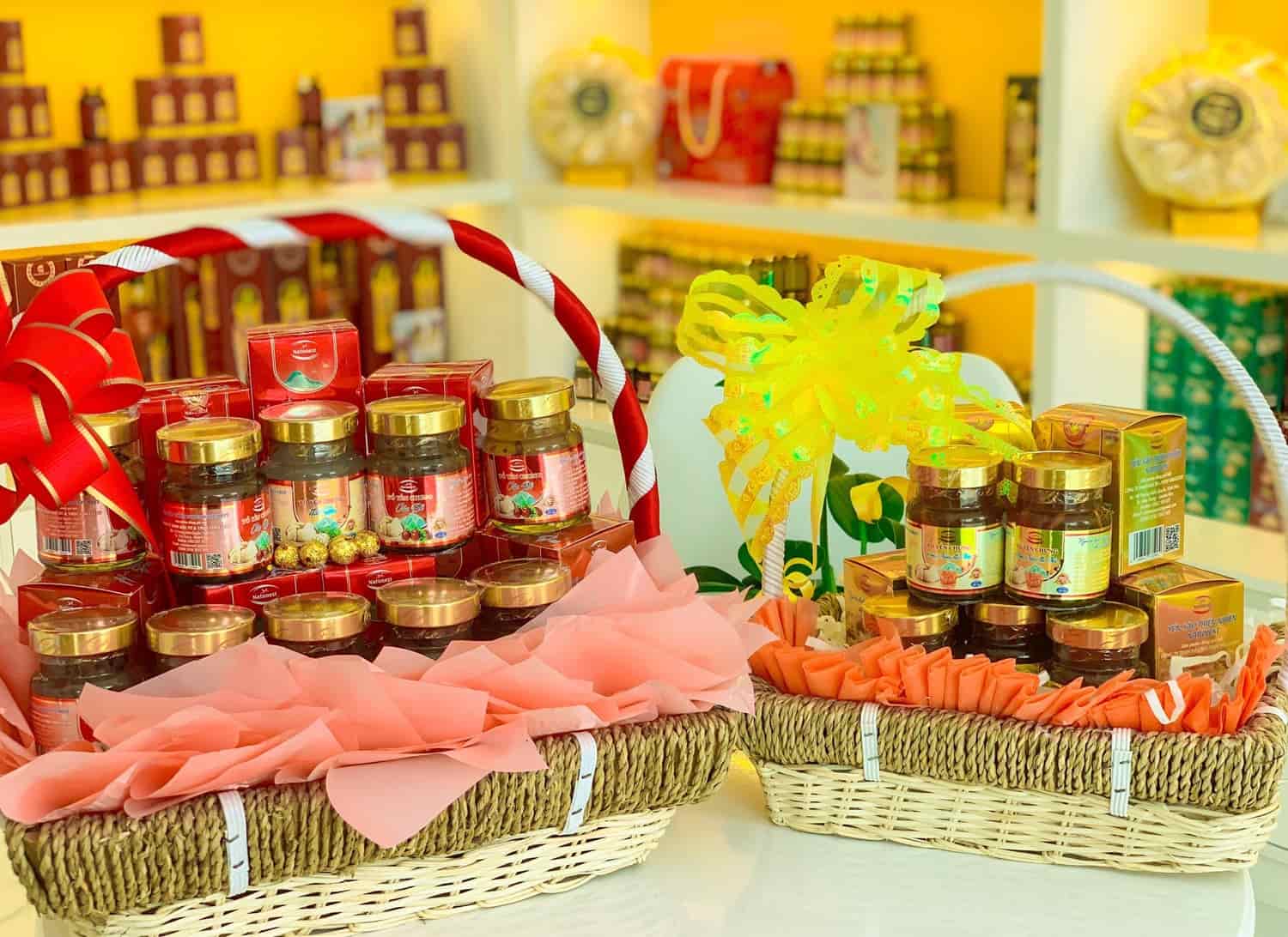 Top 7+ mẫu giỏ quà Tết Yến sào 2024 sang trọng và ý nghĩa nhất