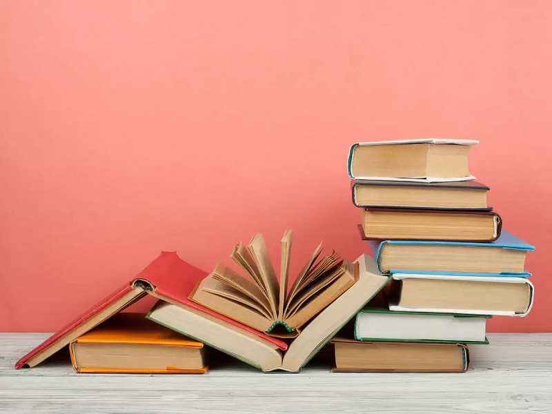 Meaningful book gift for Valentine