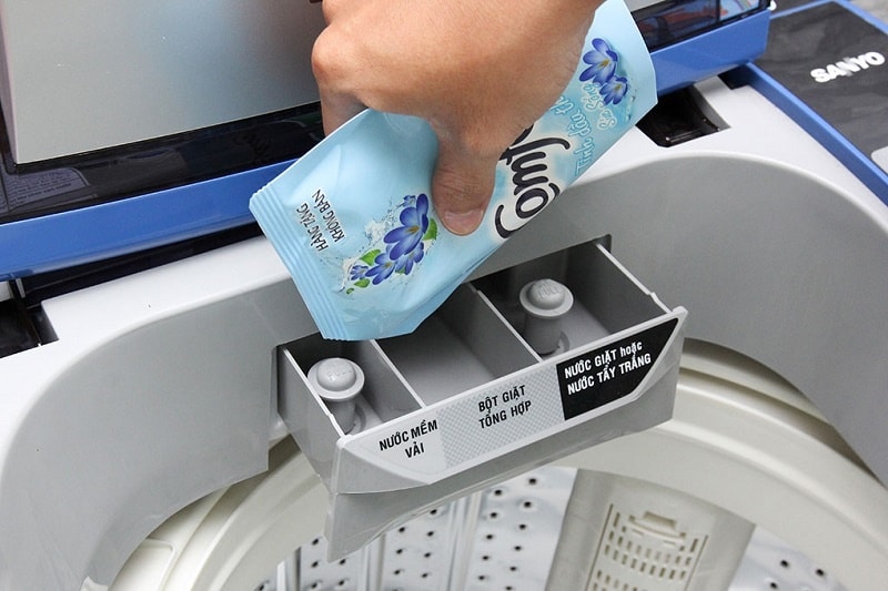 Review cách giữ quần áo thơm lâu bằng nước xả vải