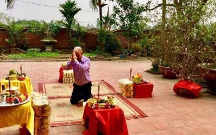 Rằm tháng Giêng có cúng ngoài trời không? Bài cúng rằm tháng Giêng