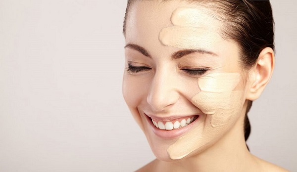 Gợi ý 5 loại kem nền chống thấm nước bạn nên sở hữu cho mùa hè này