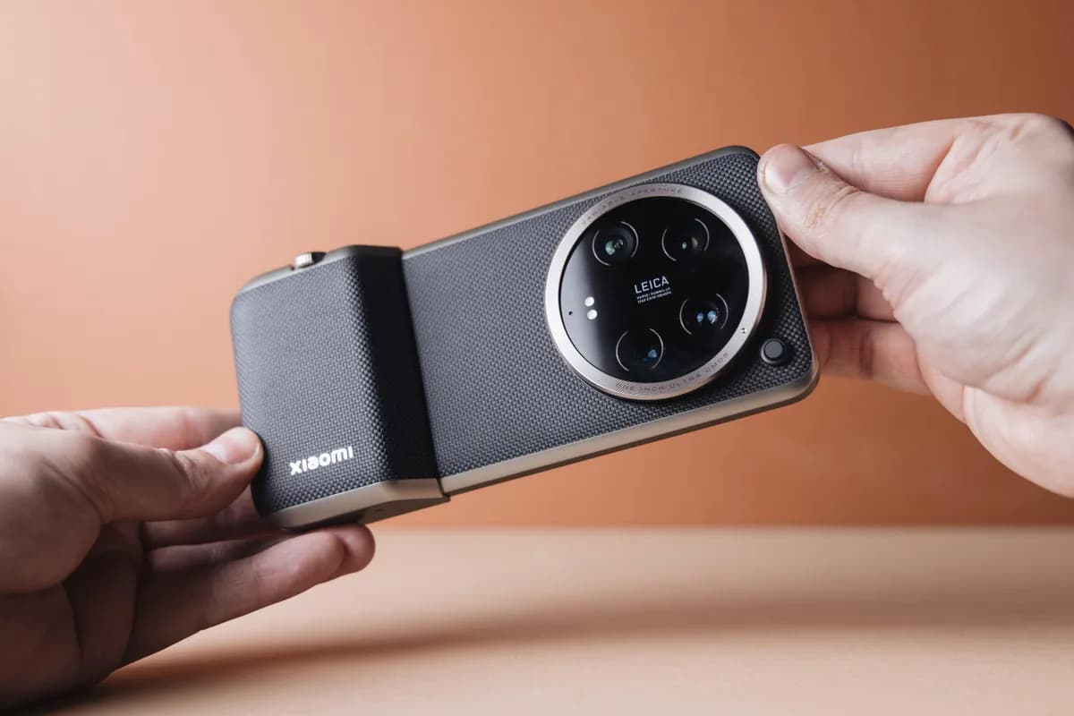 Camera Leica trên Xiaomi 14 Ultra với ống kính quang học
