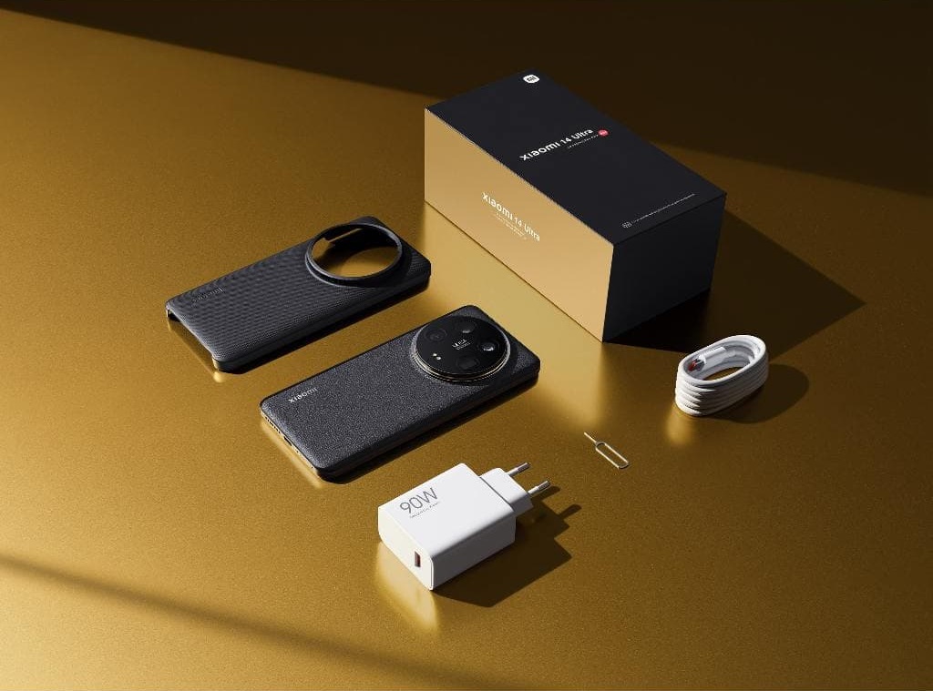 Màn hình LTPO Amoled 2K trên Xiaomi 14 Ultra