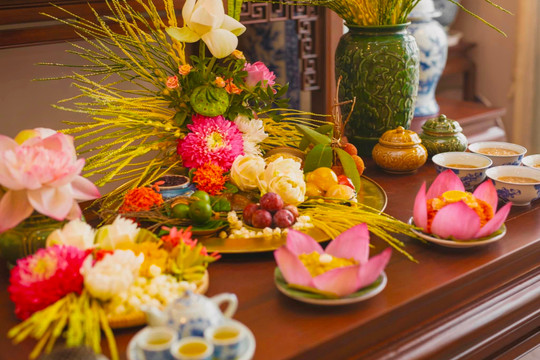 Văn khấn Mùng 1 tháng 6 (âm lịch) chuẩn nhất năm 2024