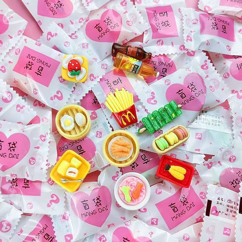 Túi mù kẹo Blind Bag với nhiều loại kẹo bên trong