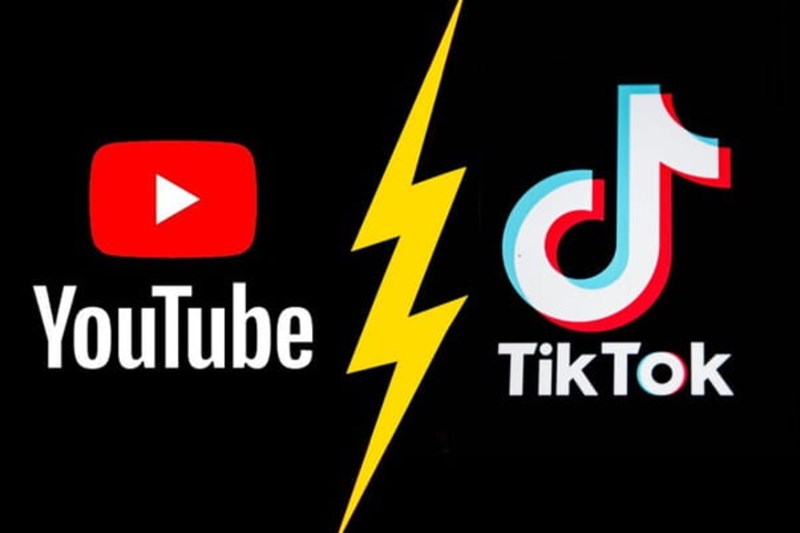 Giao diện sử dụng Youtube Shopping trên điện thoại