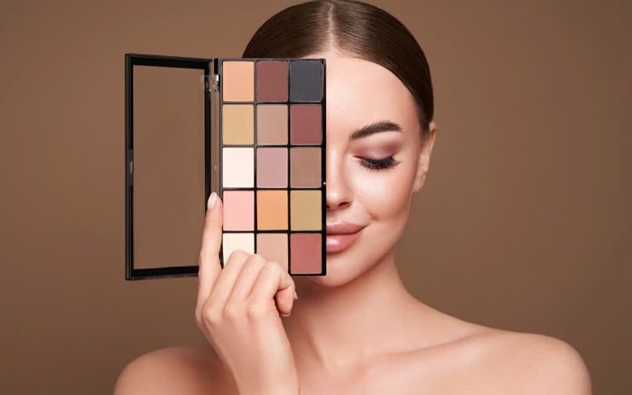 Top 5 bảng phấn mắt đa năng dễ tán lên màu siêu chuẩn cho đôi mắt thêm xinh
