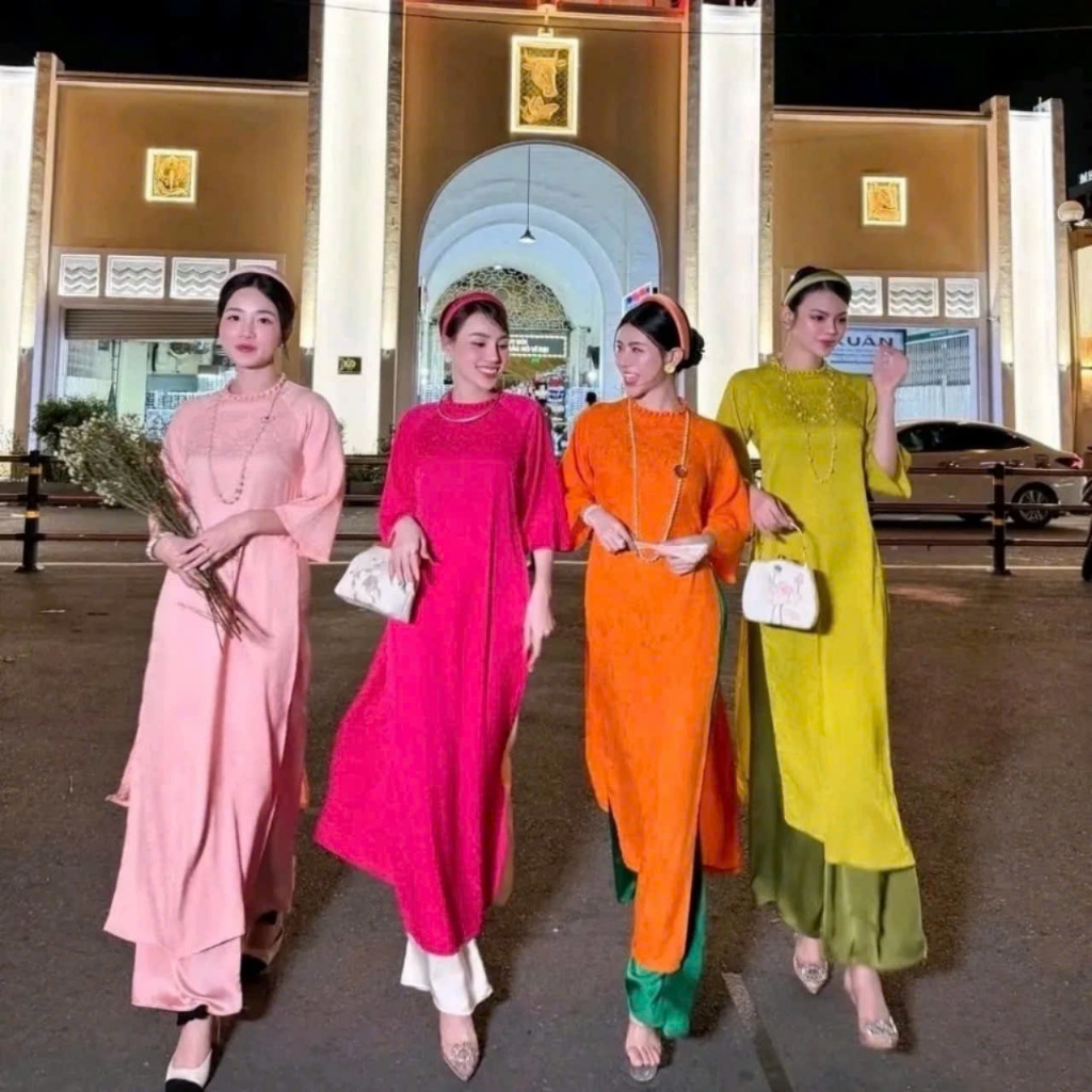 Top 5 mẫu áo dài Tết 2025 đẹp, tôn vóc dáng và cho chị em