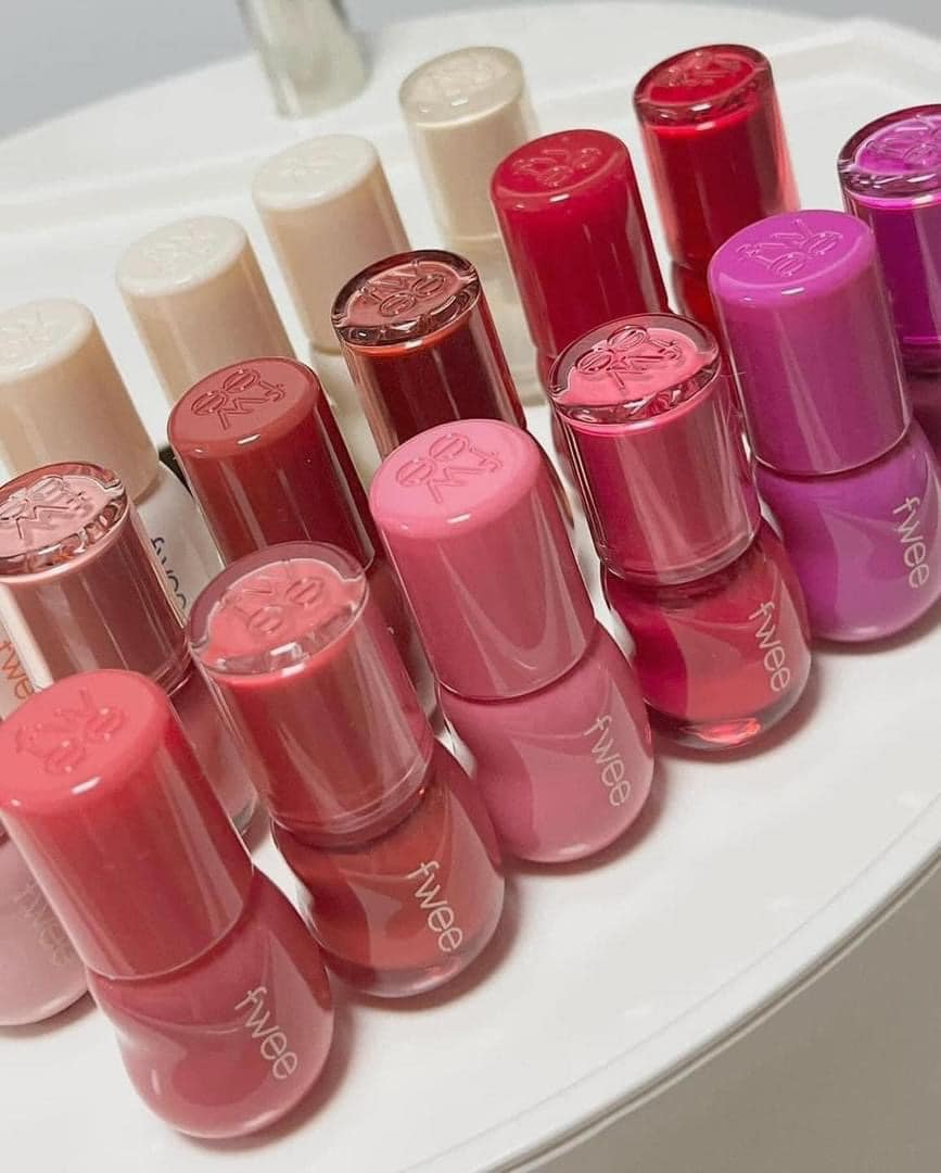 Review son môi FWEE 3D Voluming Gloss có gì đặc biệt? Vì sao lại Hot?