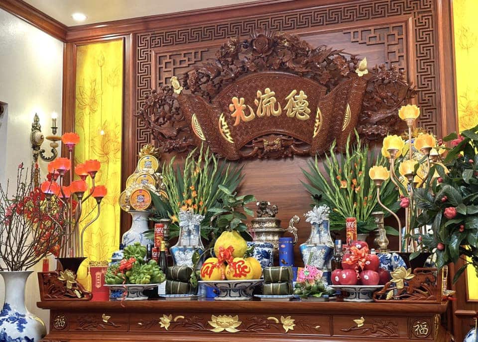 Hướng dẫn cách bố trí bàn thờ gia tiên đúng, hợp phong thủy