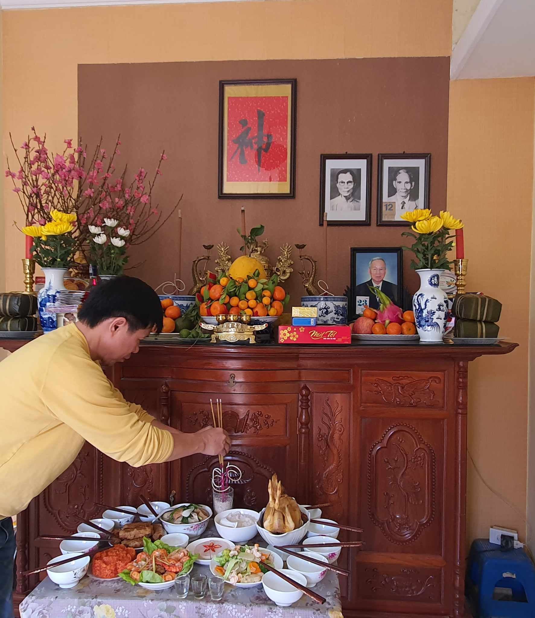 Cúng ông Công ông Táo sớm có được không? Những lưu ý quan trọng cần biết khi cúng ông Công, ông Táo