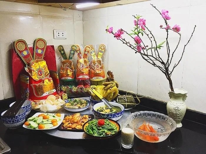 Nên đặt mâm cúng ông Công ông Táo ở đâu thì đúng?