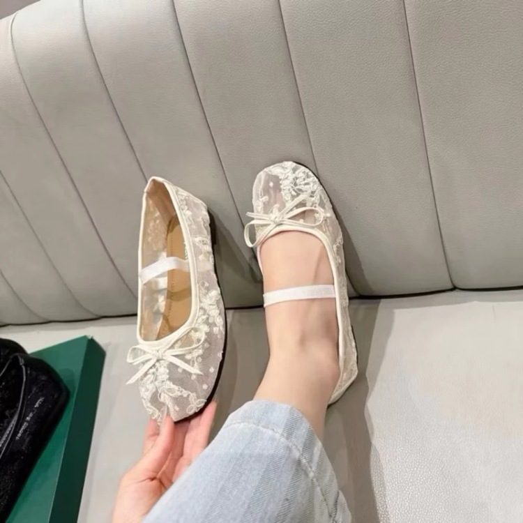 Giày bệt ren lưới quai ngang gắn nơ xinh xắn