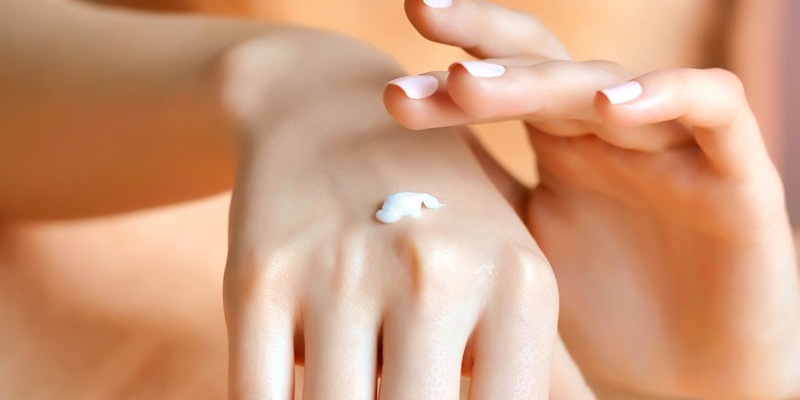 7 loại kem dưỡng da tay cho mùa hanh khô tốt nhất hiện nay
